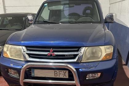 Compra y venta de coches rotos.