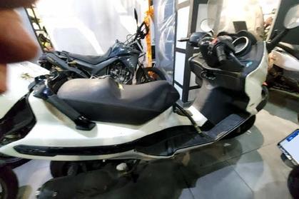 Vender coche roto.
