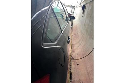 Compra y venta de coches rotos.