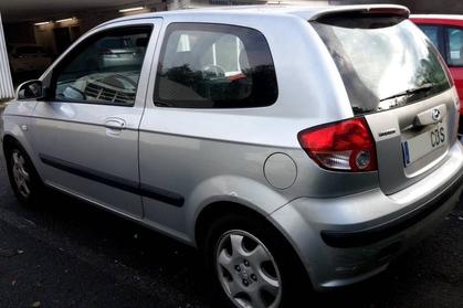 Compra y venta de coches rotos.