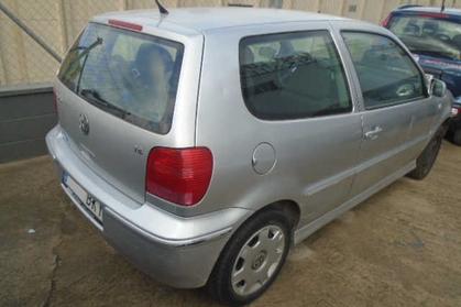 Compra y venta de coches rotos.