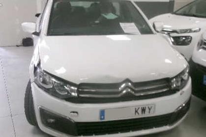 Compra y venta de coches rotos.