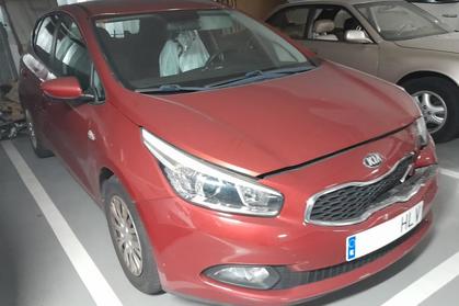 Compra y venta de coches rotos.