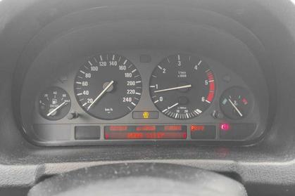 Compra y venta de coches siniestrados