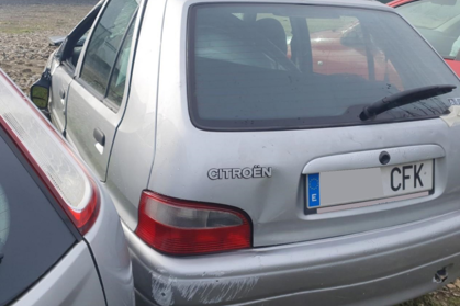 Compra y venta de coches rotos.