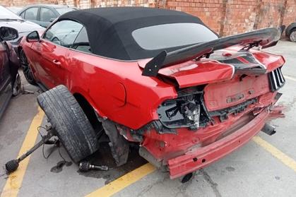 Compra y venta de coches siniestrados