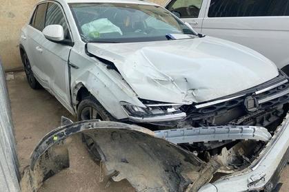 Compra y venta de coches rotos.