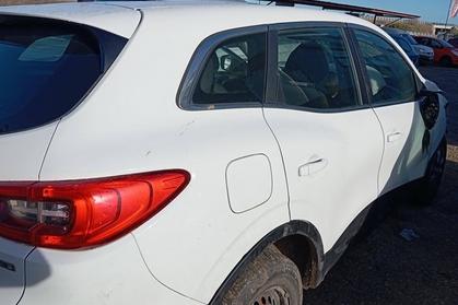 Compra y venta de coches rotos.
