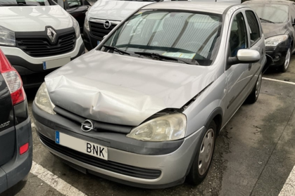 Compra y venta de coches rotos.