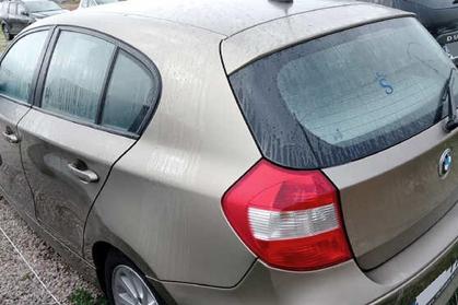 Compra y venta de coches rotos.