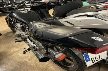Compra y venta de coches rotos.