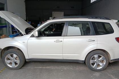 Compra y venta de coches rotos.