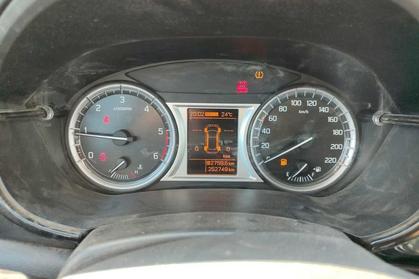Compra y venta de coches rotos.