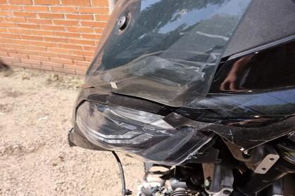Compra y venta de coches rotos.