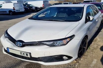 Compra y venta de coches rotos.