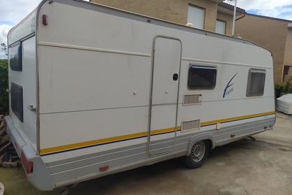 Compra y venta de coches rotos.
