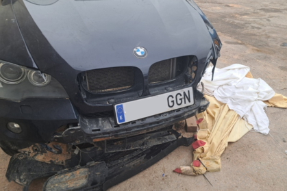 Compra y venta de coches rotos.
