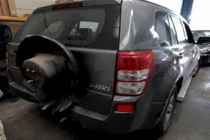 Compra y venta de coches rotos.