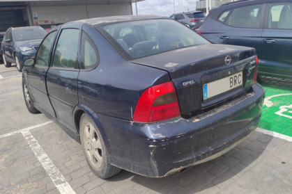 Compra y venta de coches rotos.