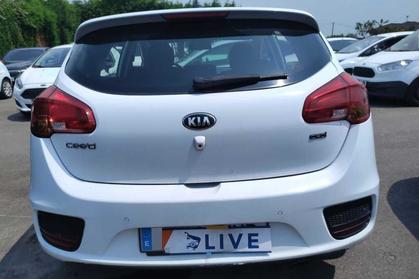 Compra y venta de coches rotos.