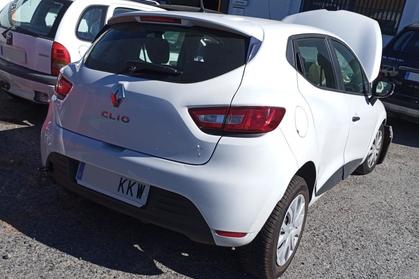 Compra y venta de coches rotos.