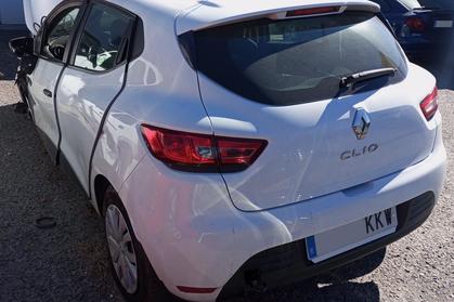 Compra y venta de coches rotos.
