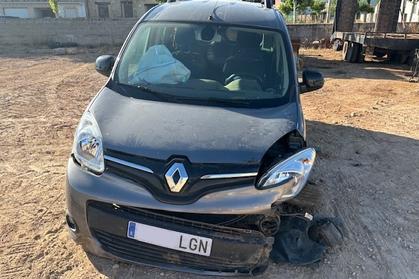 Compra y venta de coches rotos.
