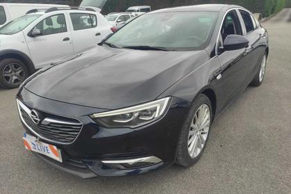 Compra y venta de coches rotos.