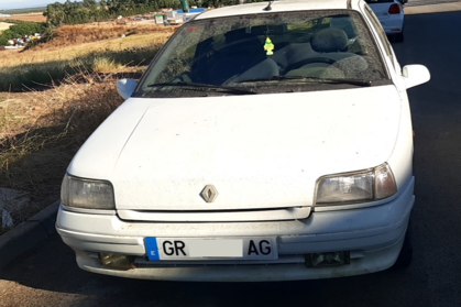 Compra y venta de coches rotos.