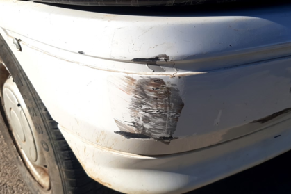 Compra y venta de coches rotos.