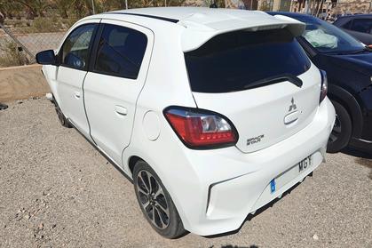 Compra y venta de coches rotos.