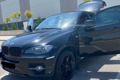 Compra y venta de coches rotos.