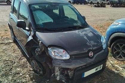 Compra y venta de coches rotos.