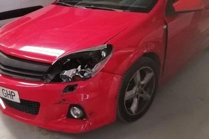 Compra y venta de coches rotos.