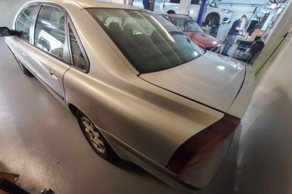 Compra y venta de coches rotos.