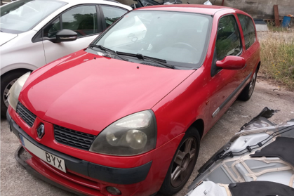 Compra y venta de coches rotos.