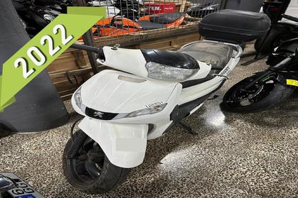 Compra y venta de coches rotos.
