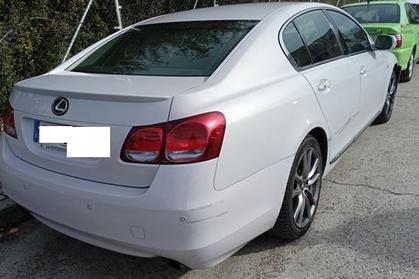 Compra y venta de coches rotos.