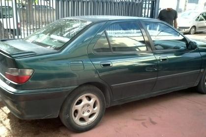 Compra y venta de coches rotos.