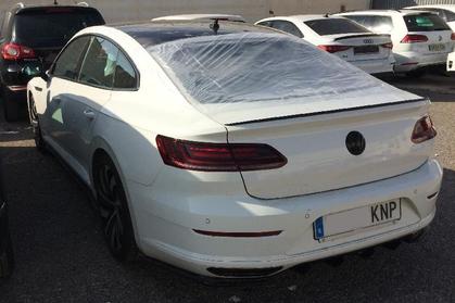 Compra y venta de coches rotos.
