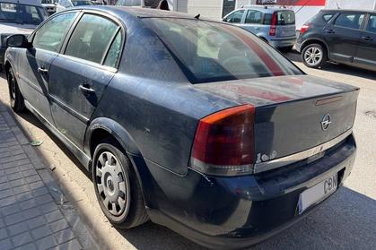 Compra y venta de coches rotos.