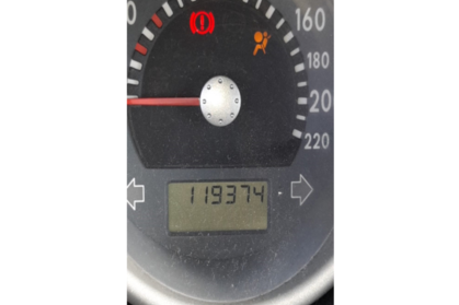 Compra y venta de coches rotos.