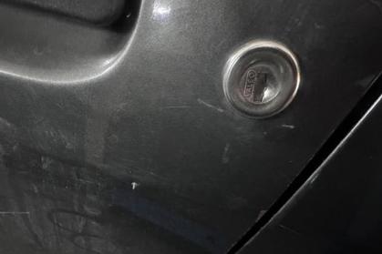 Compra y venta de coches rotos.