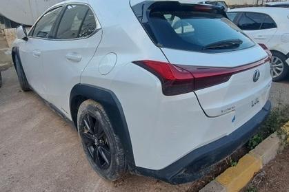 Compra y venta de coches rotos.