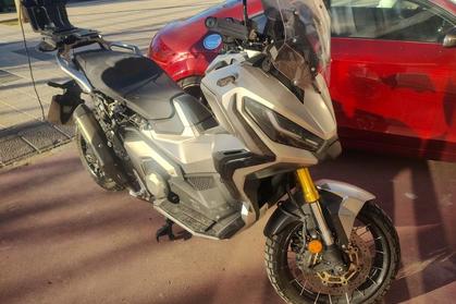 Compra y venta de coches rotos.