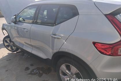 Compra y venta de coches rotos.