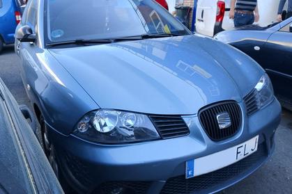Compra y venta de coches rotos.