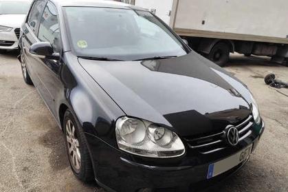 Compra y venta de coches rotos.
