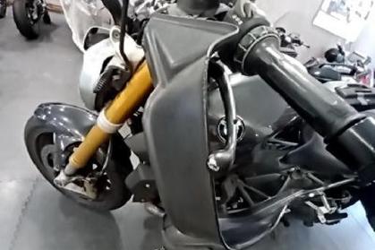 Compra y venta de coches rotos.