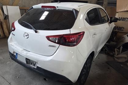 Compra y venta de coches rotos.